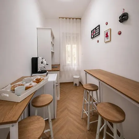 La Casa Di Carmen * Napoli